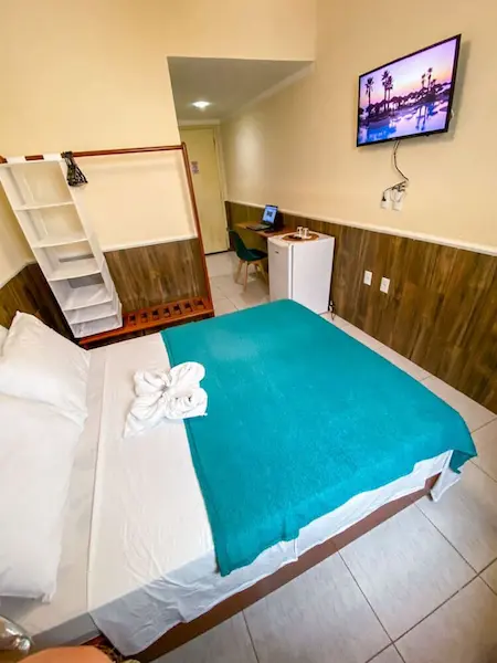 2022-06-15-Pousada-Quarto-02-0007_edited-tiny