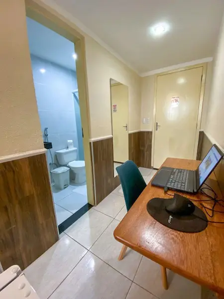 2022-06-15-Pousada-Quarto-02-0021_edited-tiny