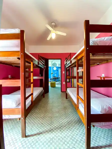 2022-05-19 Hostel Dormitorio 201 - 0007_edited