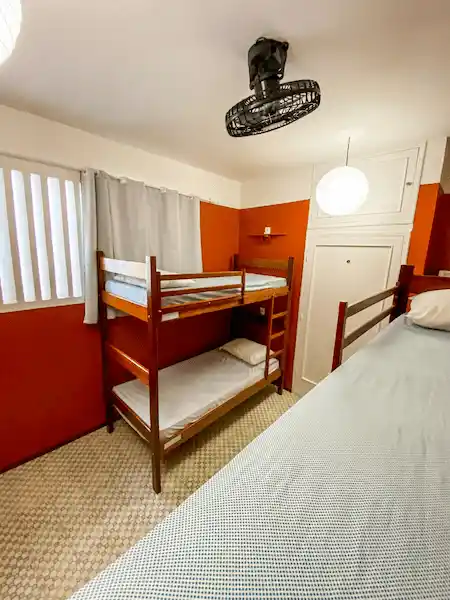 2022-06-04 Hostel Quarto 203 - 0018_edited
