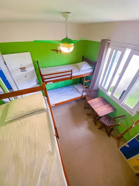 2023-03-25 Hostel Dormitorio 204 - 0012_edited