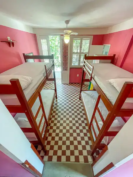 2023-10-06 Hostel Quarto201 - 0005_edited