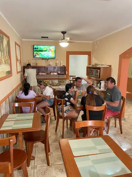 a sala do café da manha da Refúgio Pousada Fortaleza uma das melhores pousadas de Fortaleza
