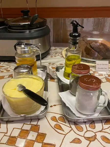 parte do café da manha da Refúgio Pousada Fortaleza uma das melhores pousadas de Fortaleza