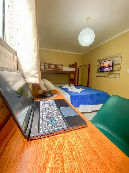 A Suite 03 da Refúgio Pousada Fortaleza para 4 pessoas. A Pousada é uma das melhores de Fortaleza