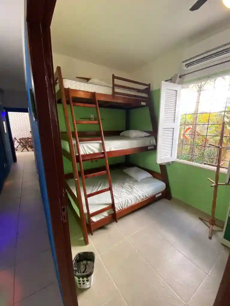 2022-05-17-Hostel-Dormitorio-106-0008.webp