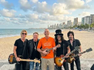 Guns n' Roses em Fortaleza com o Karl do Refúgio Hostel Fortaleza & Pousada